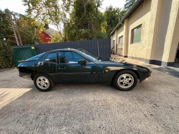 Porsche 924 S