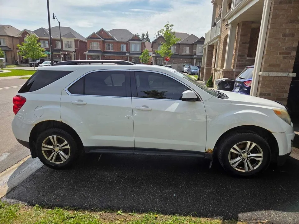 Chevrolet Equinox 2012 photo 2