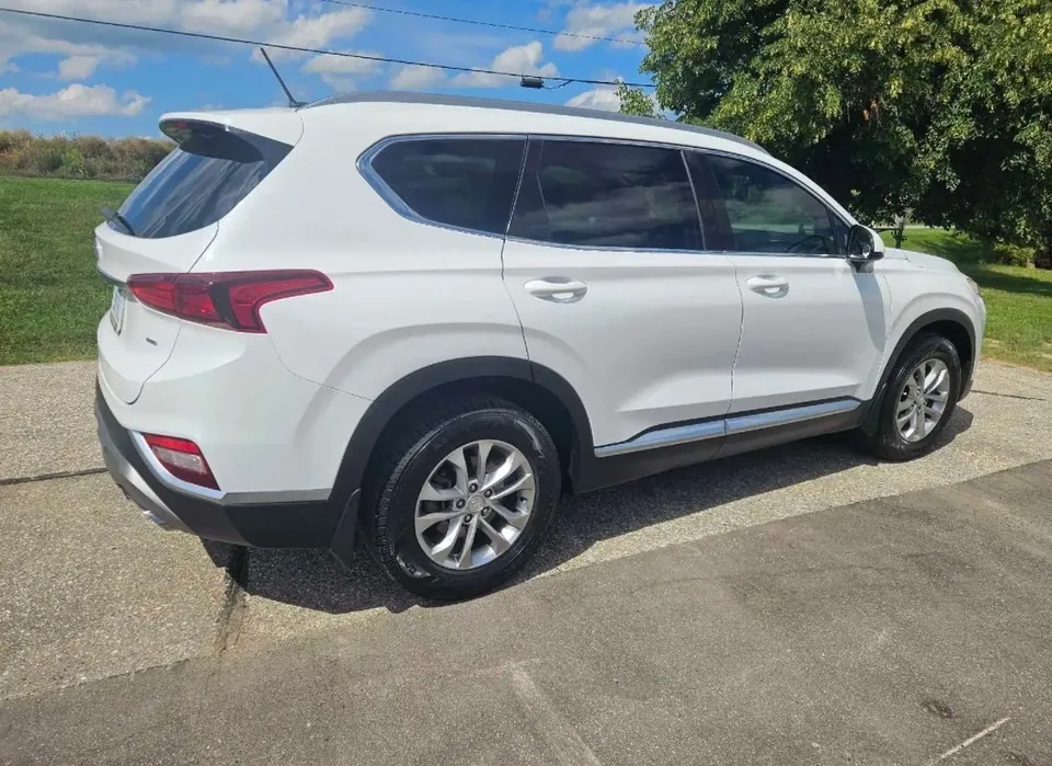 Hyundai Santa Fe 2019 photo 3