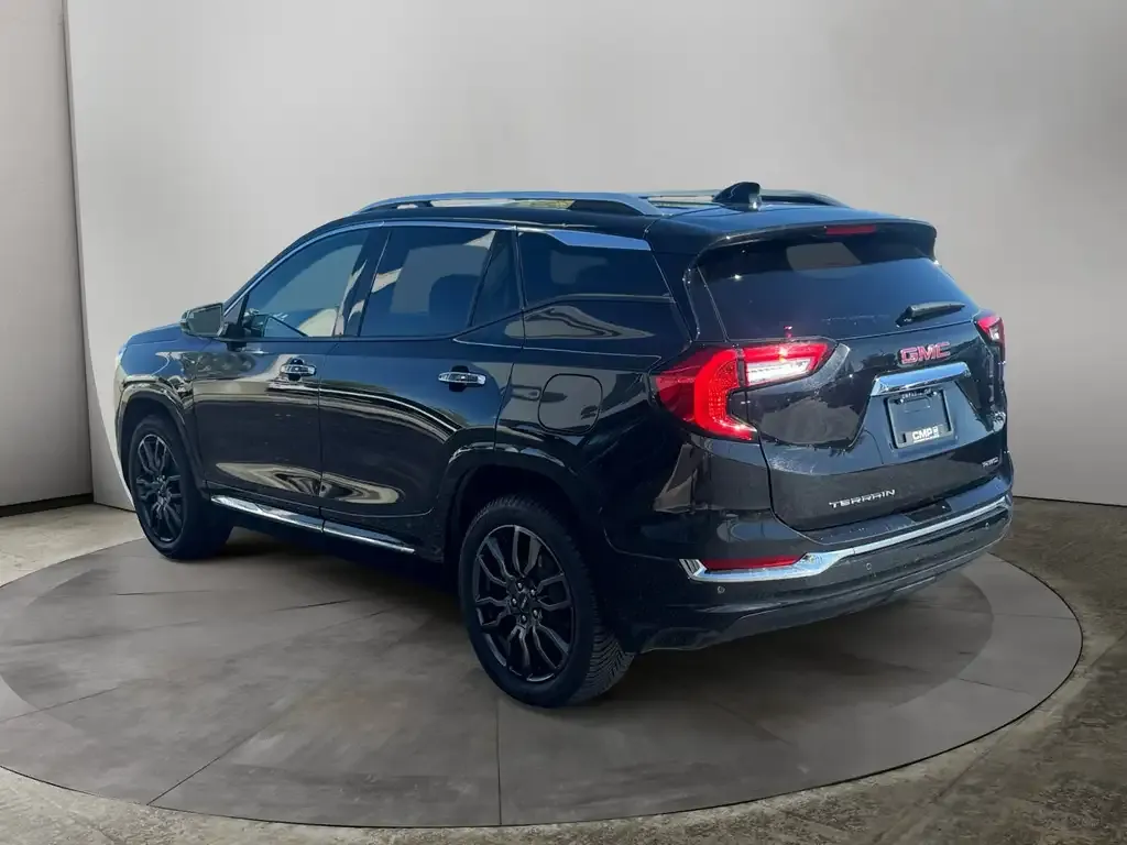 GMC Terrain 2023 photo 3