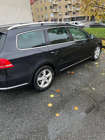 Volkswagen Passat 2012 photo 2