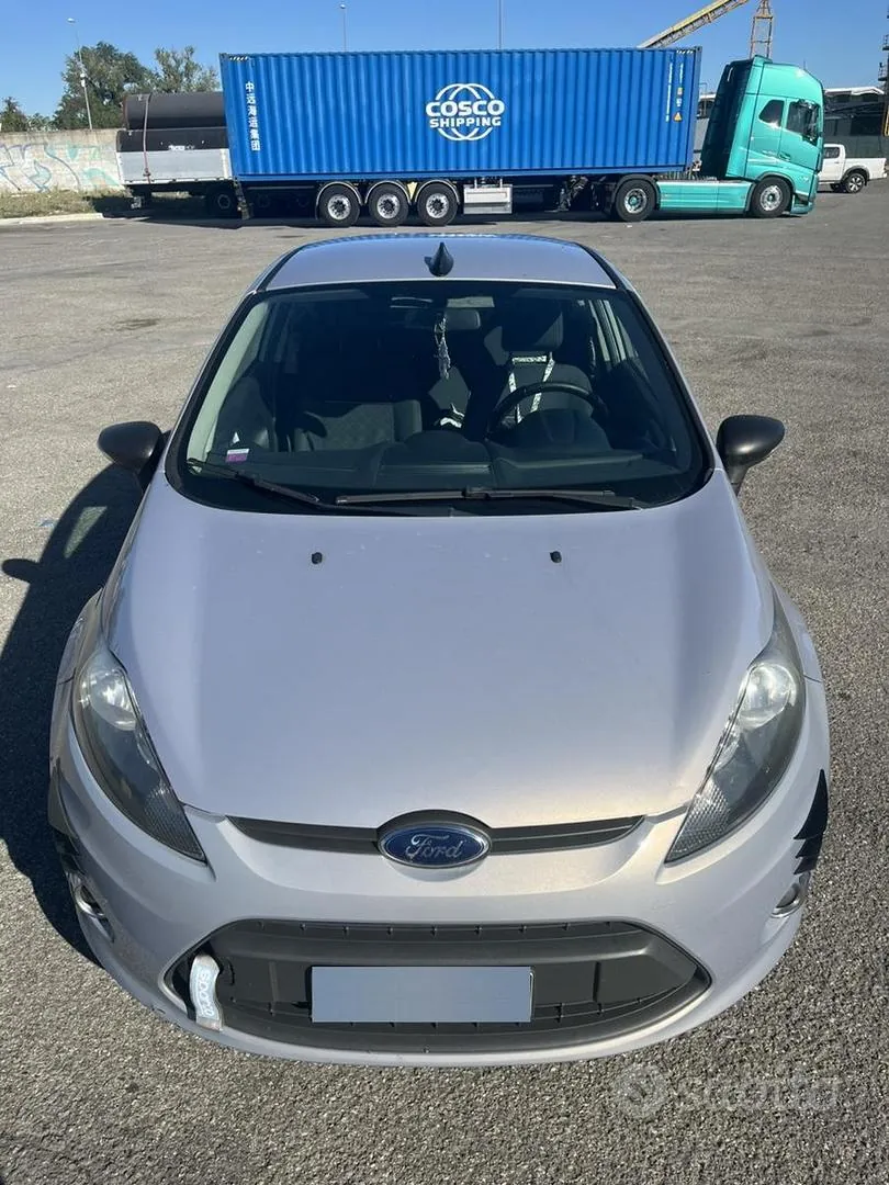 Ford Fiesta 2012 photo 4