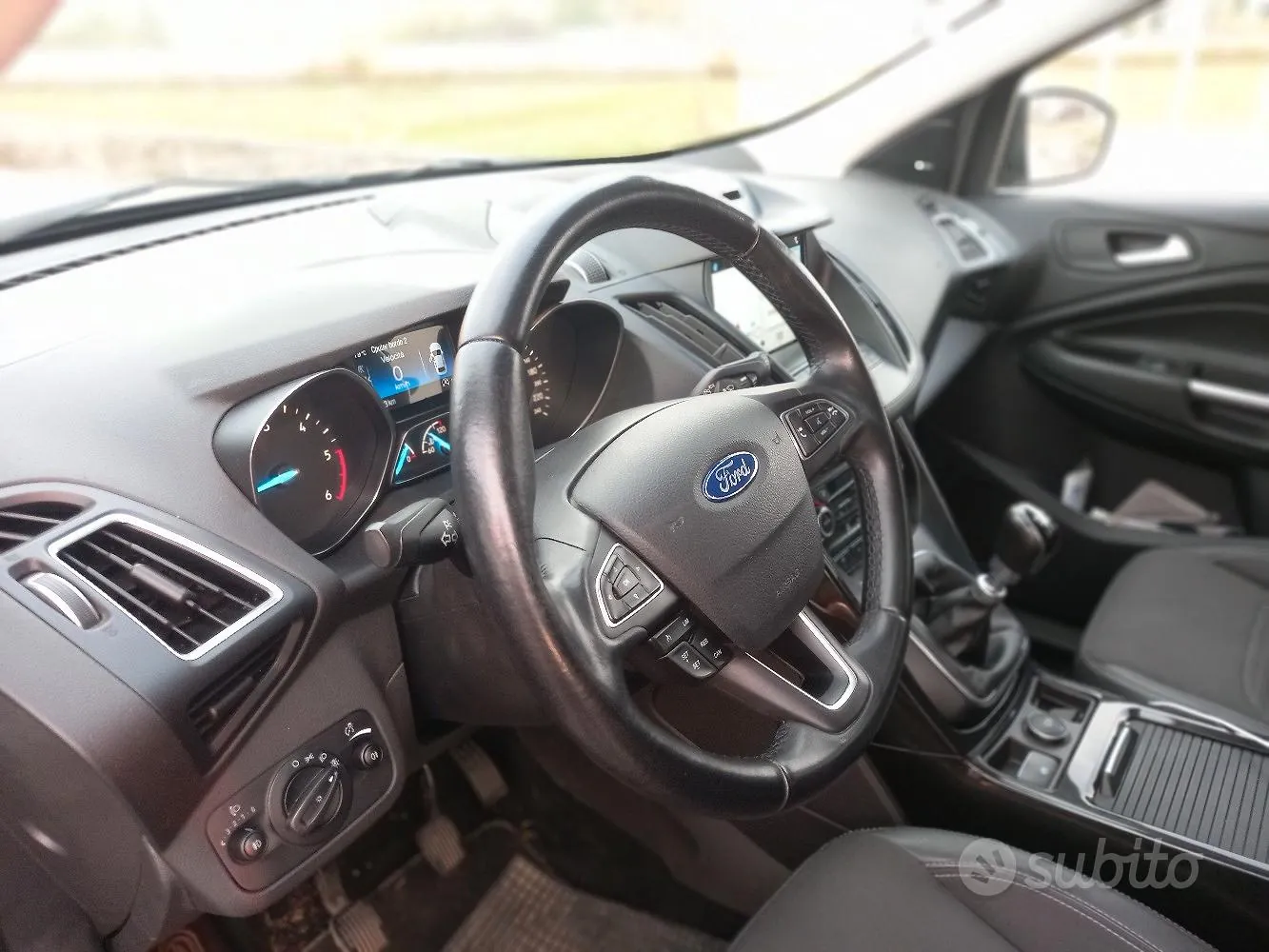 Ford Kuga 2017 photo 2
