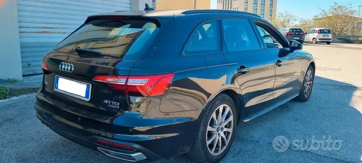 Audi A4 Avant 2022 photo 4