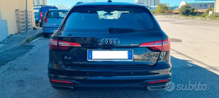 Audi A4 Avant 2022 photo 2