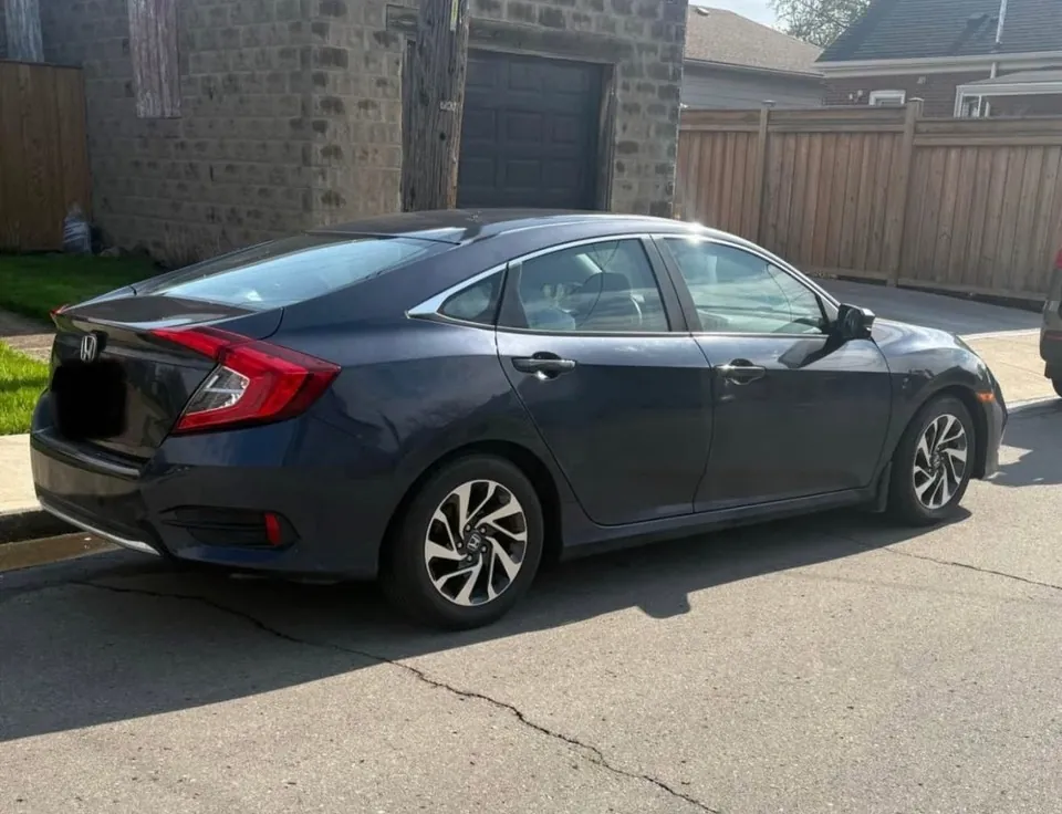 Honda Civic 2019 photo 2