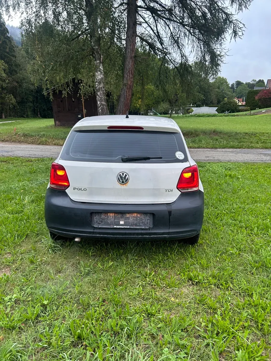 Volkswagen Polo 2012 photo 3