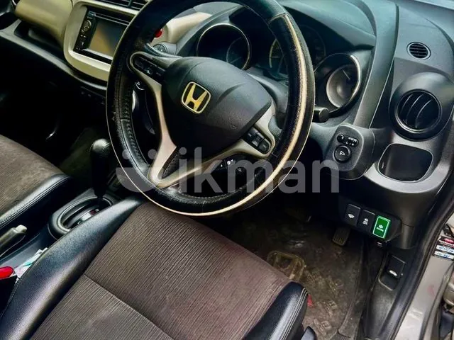 Honda Fit 2012 photo 2