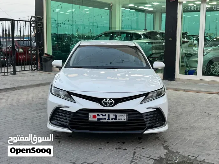 Toyota Camry 2023 photo 3