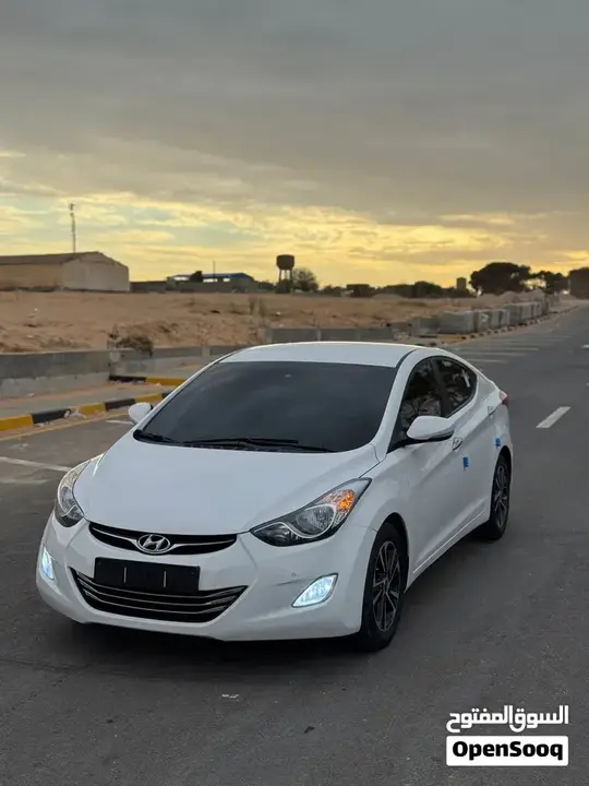 Hyundai Elantra 2013 photo 3