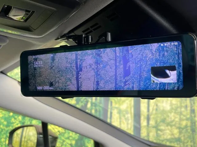 Toyota Prius Z 2023 photo 5