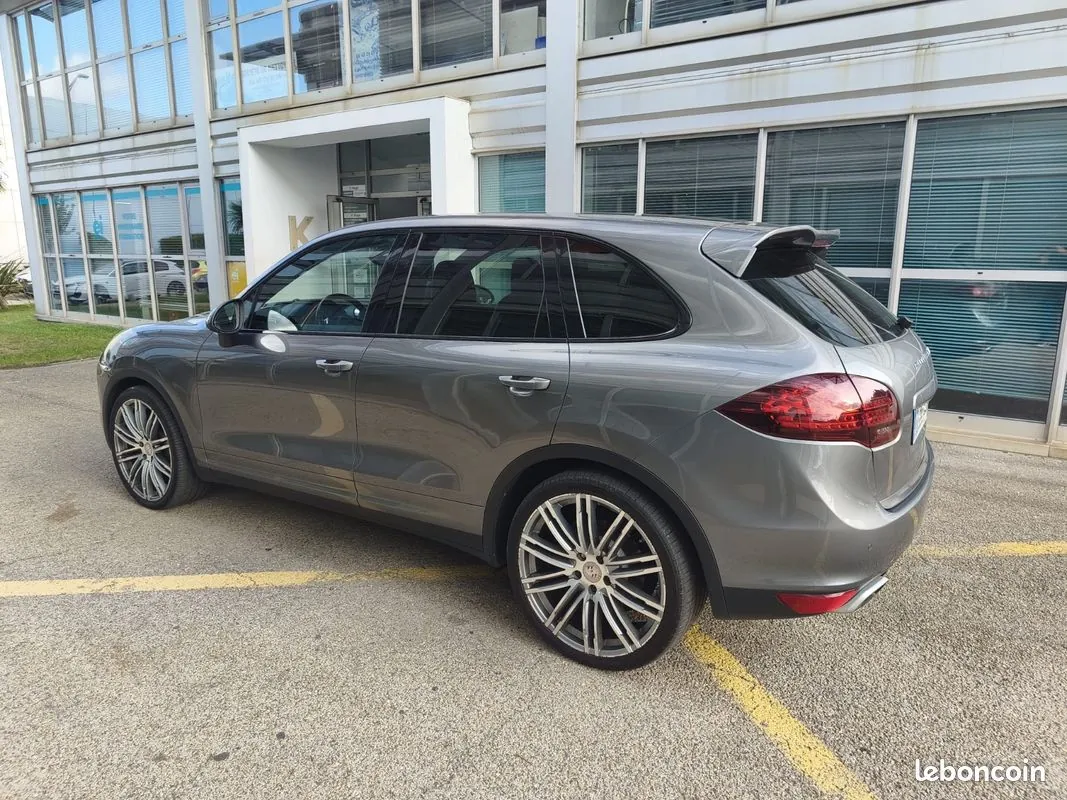 Porsche Cayenne 2013 photo 4