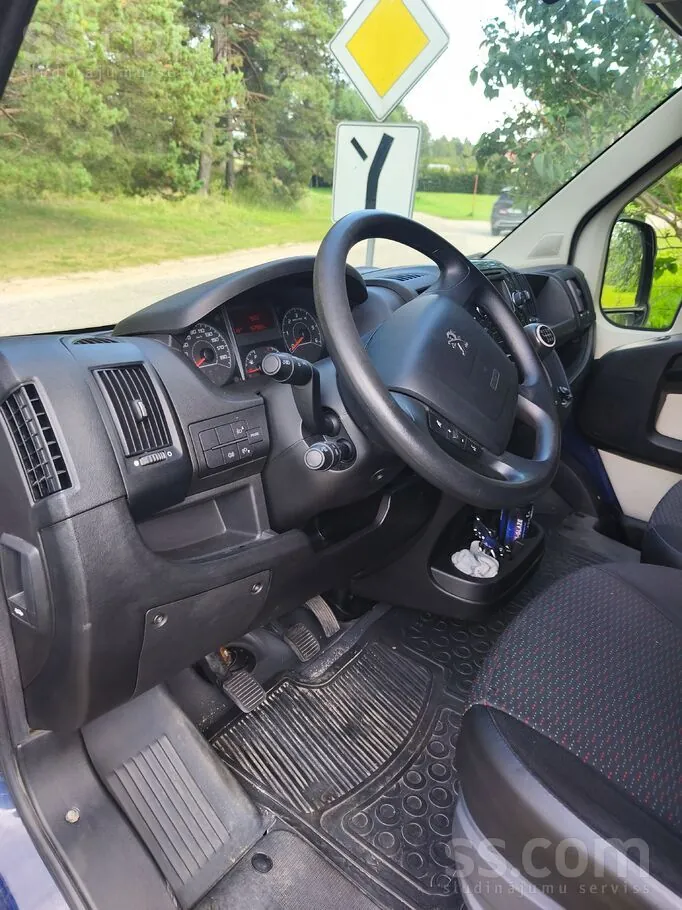 Peugeot Boxer 2018 photo 2