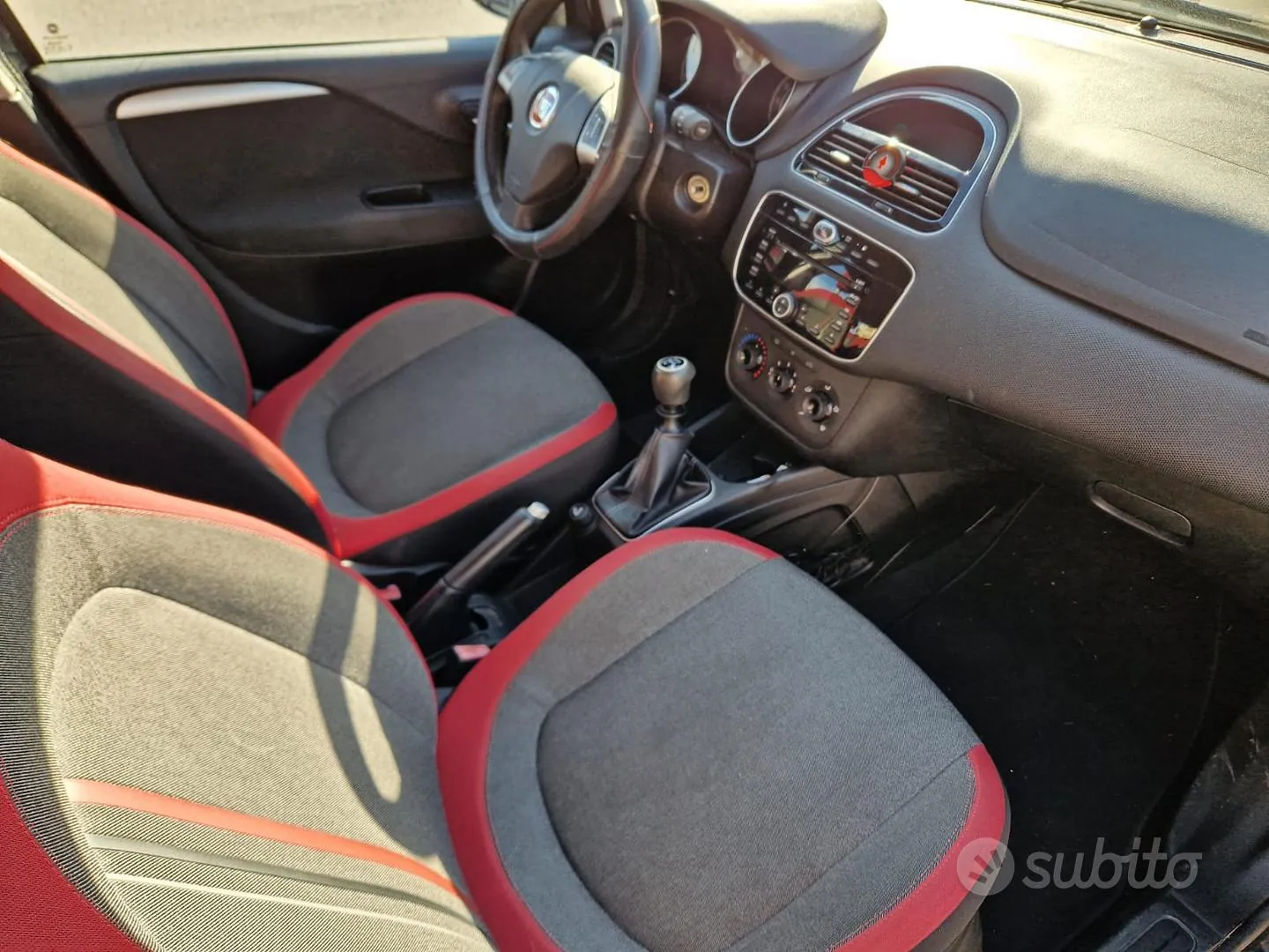 Fiat Punto 2012 photo 5