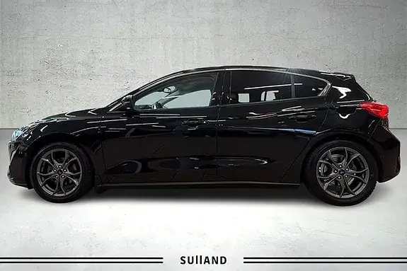 Ford Focus 2018 photo 2