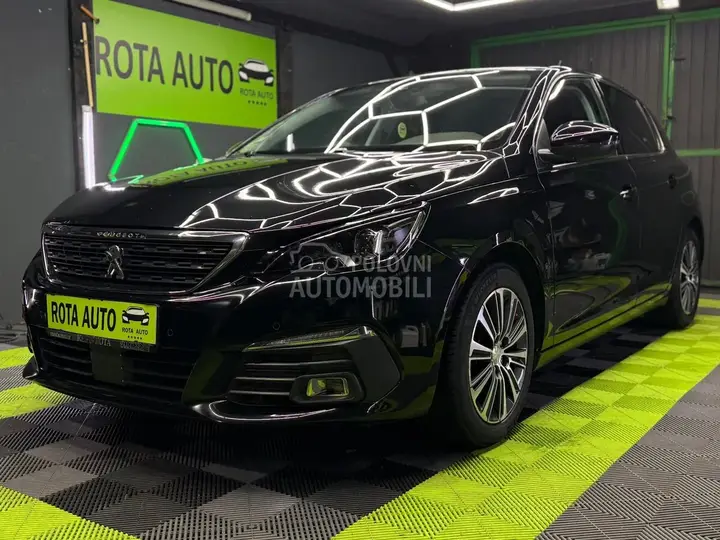 Peugeot 308 2021 photo 2