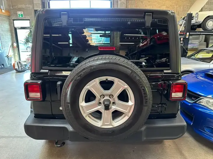 Jeep Wrangler 2018 photo 5