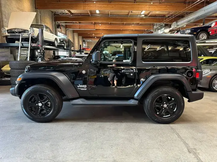 Jeep Wrangler 2018 photo 3