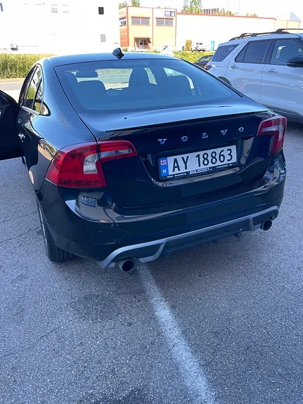 Volvo S60 2013 photo 2