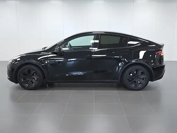 Tesla Model Y 2023 photo 5