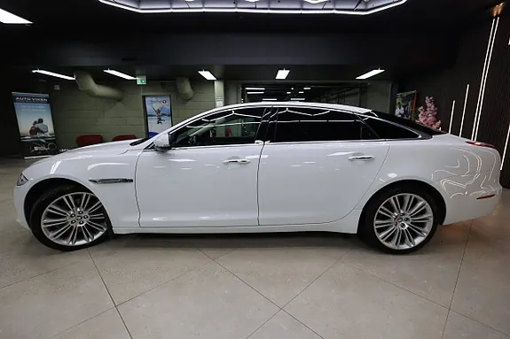 Jaguar Xj 2011 photo 5