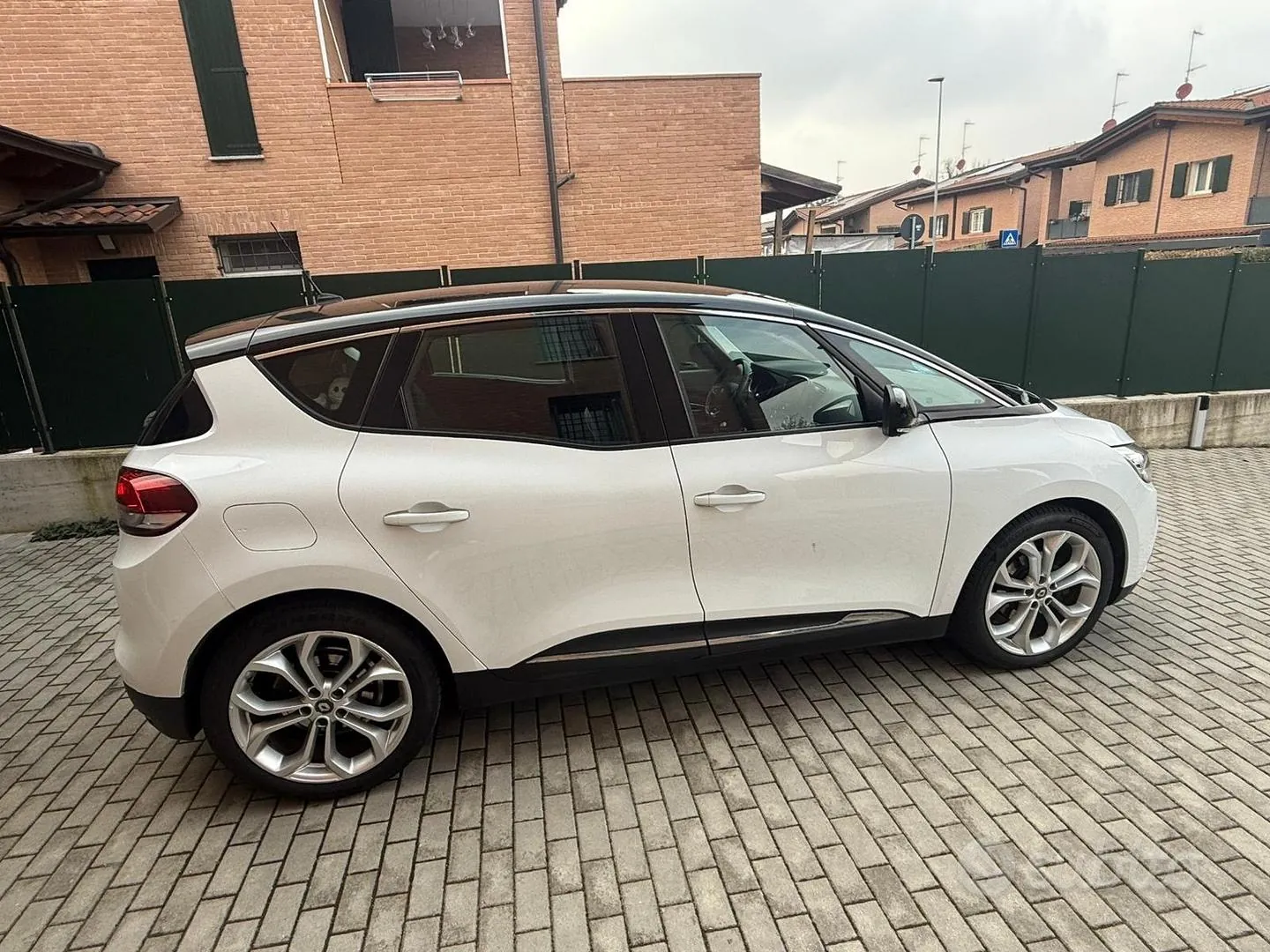 Renault Scenic 2019 photo 4