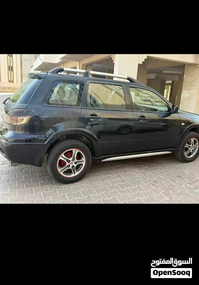 Mitsubishi Outlander 2007 photo 2