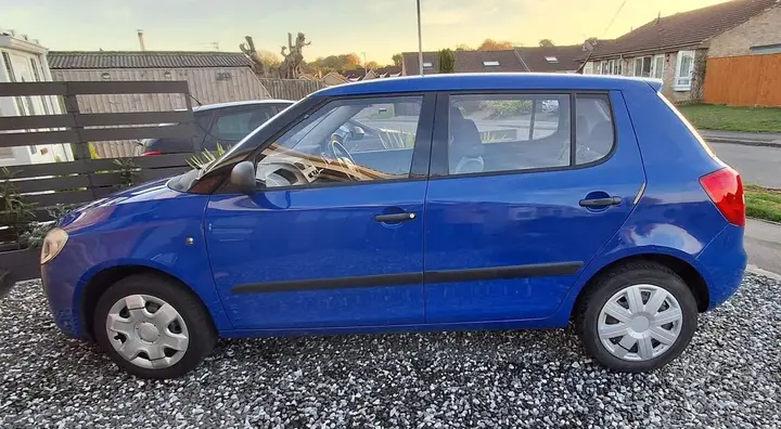 Skoda Fabia 2009 photo 4