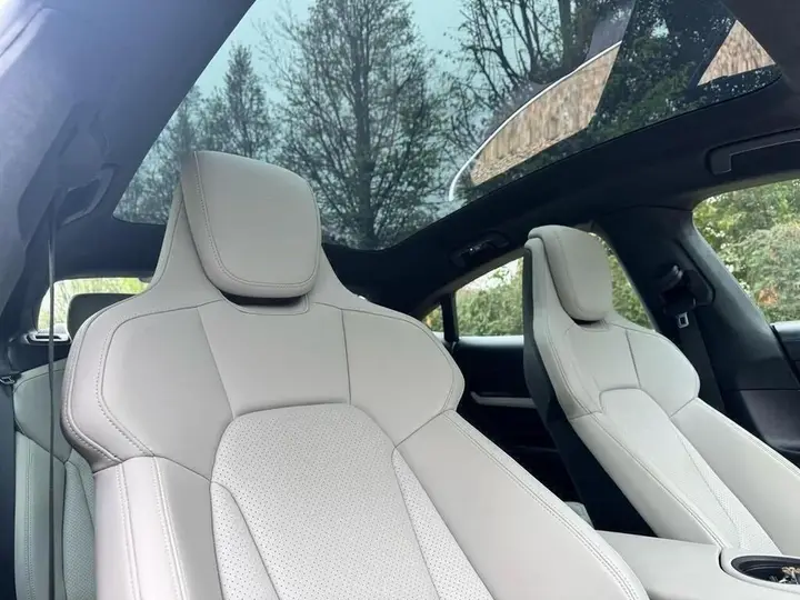 Porsche Taycan 2022 photo 3