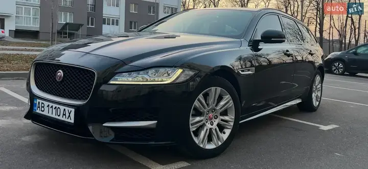 Jaguar Xf 2019 photo 5