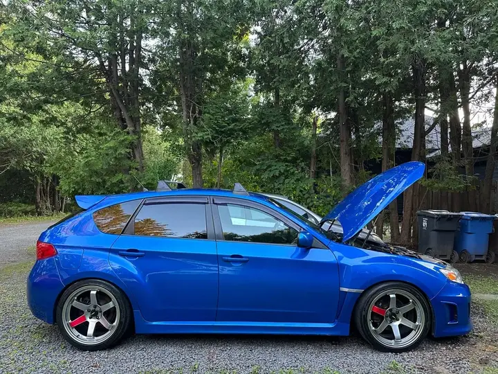 Subaru Impreza Wrx Sti 2013 photo 2