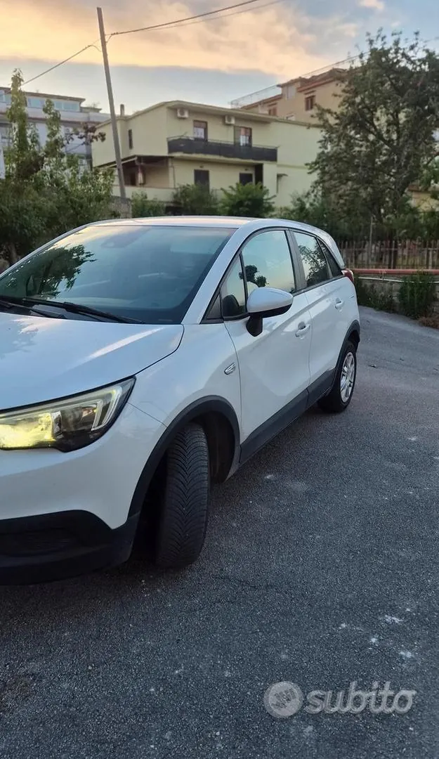Opel Crossland X 2018 photo 2