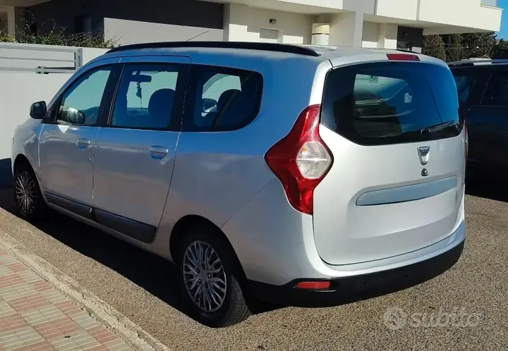Dacia Lodgy 2014 photo 3