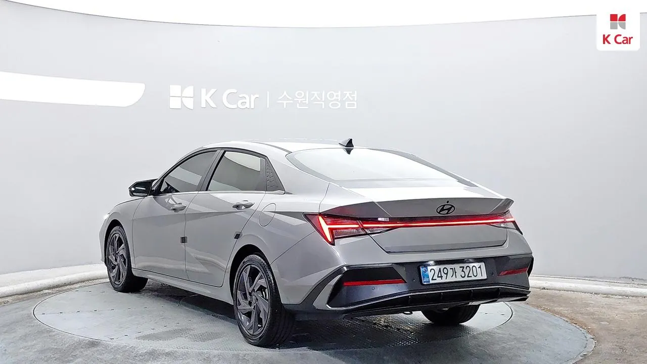Hyundai The New Accent 2025 photo 2