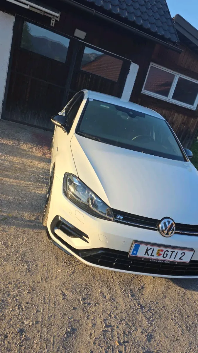 Volkswagen Golf 2019 photo 2