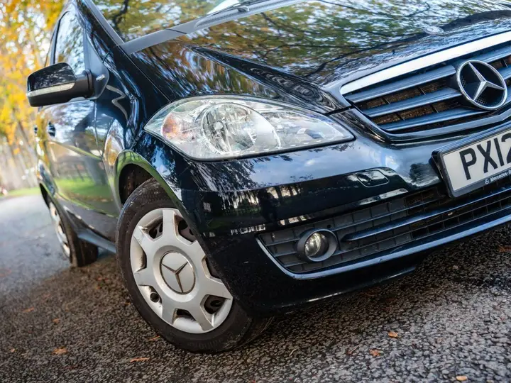 Mercedes-Benz A-Class 2012 photo 3