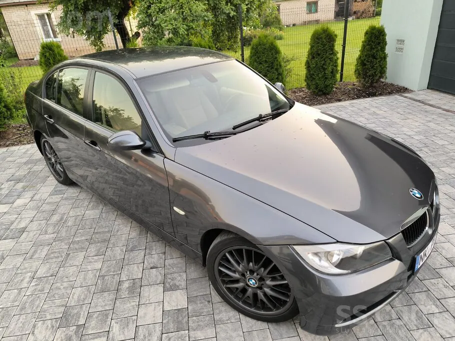 BMW E90 2006 photo 3