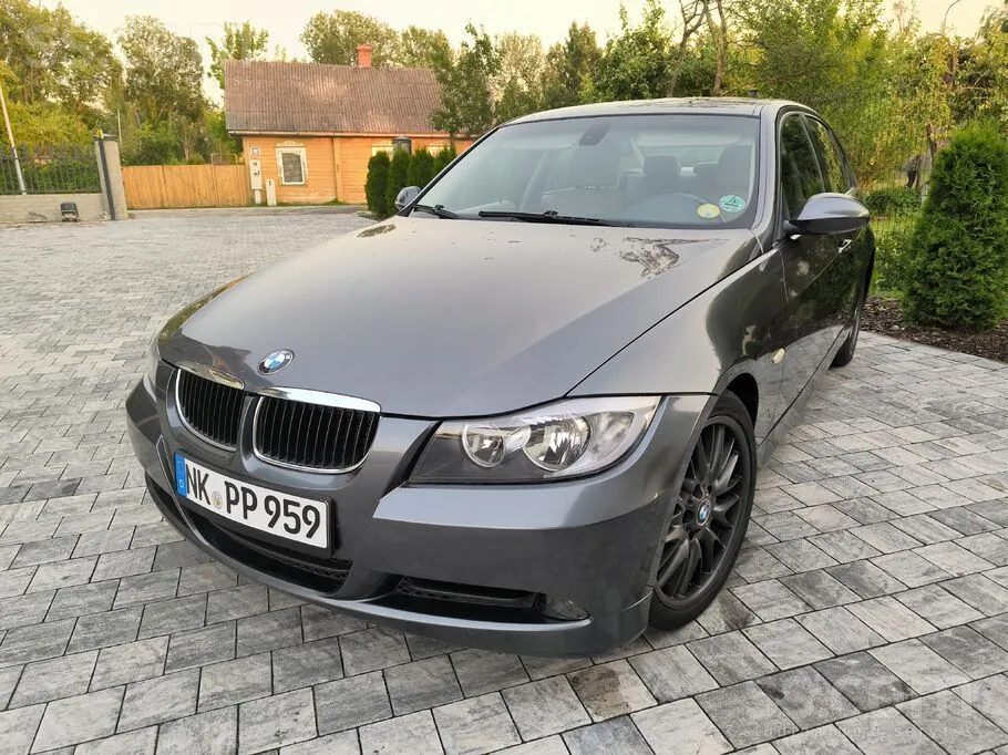 BMW E90 2006 photo 4