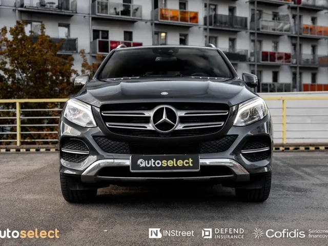 Mercedes-Benz Gle Suv 2015 photo 3