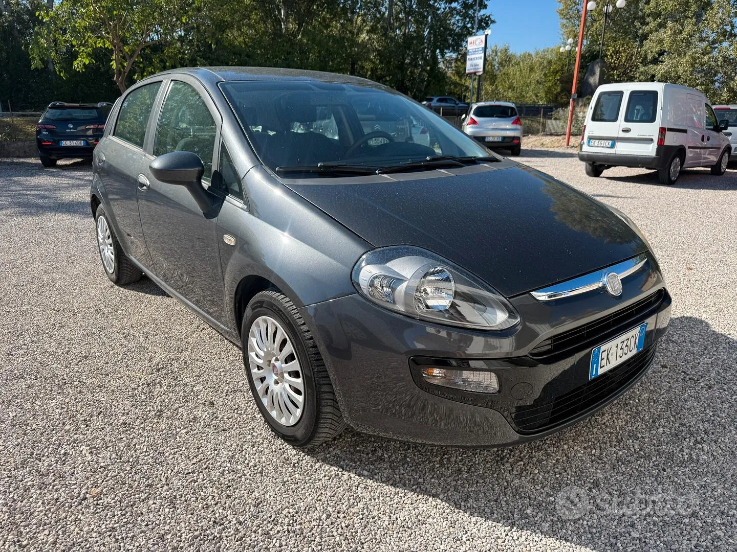 Fiat Punto Evo 2011 photo 3