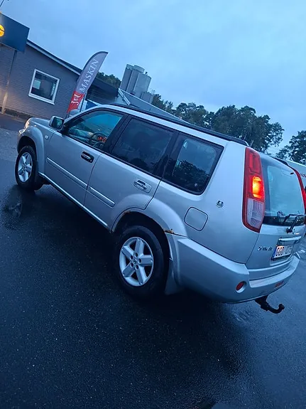 Nissan X-Trail 2006 photo 2