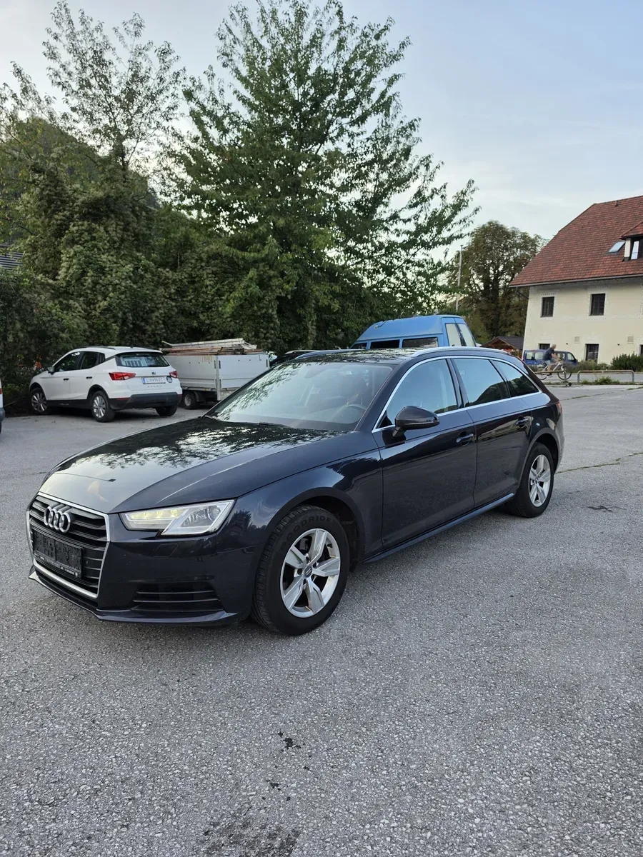 Audi A4 2016 photo 2