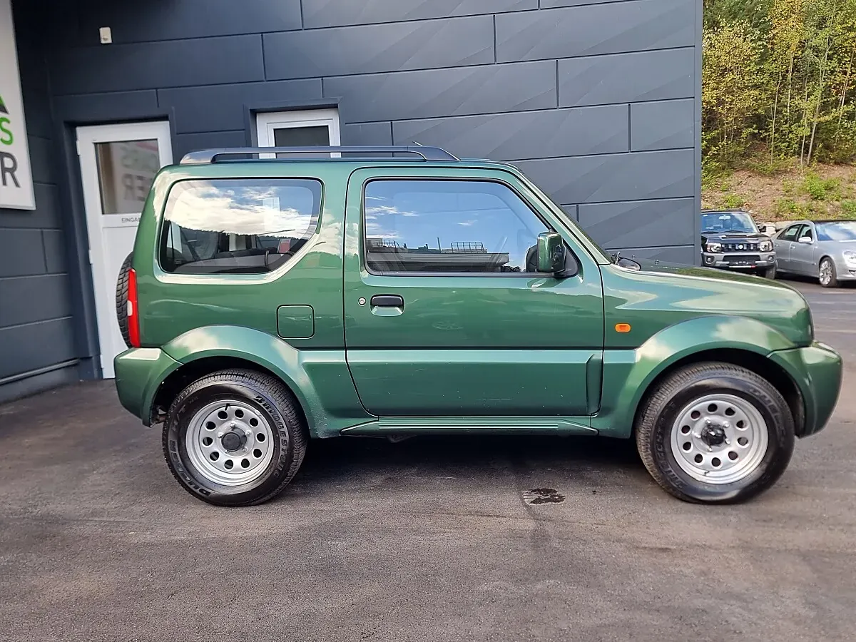 Suzuki Jimny 2012 photo 2