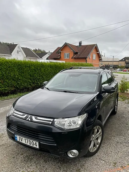 Mitsubishi Outlander 2013 photo 2