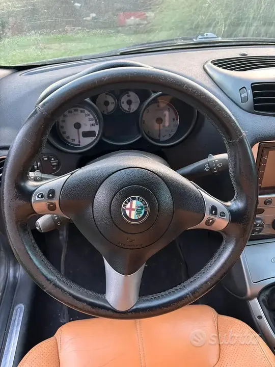 Alfa Romeo Gt 2006 photo 4