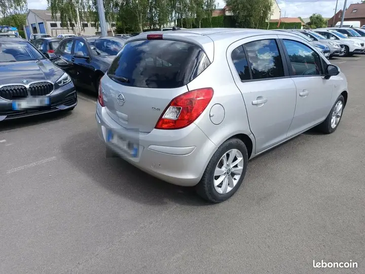 Opel Corsa 2014 photo 3