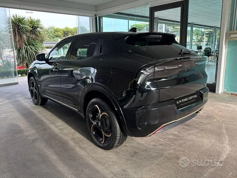 Alfa Romeo Junior 2025 photo 3