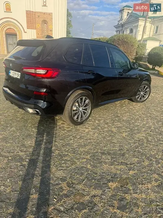 BMW X5 2019 photo 4