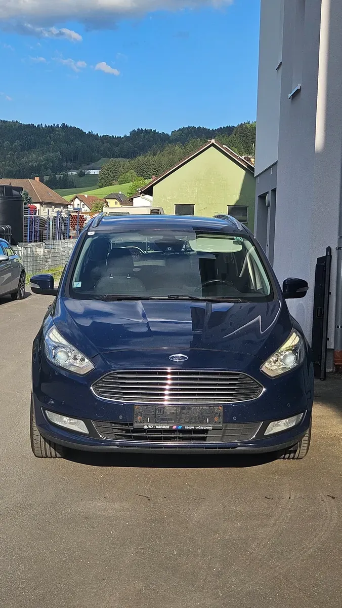 Ford Galaxy 2016 photo 3