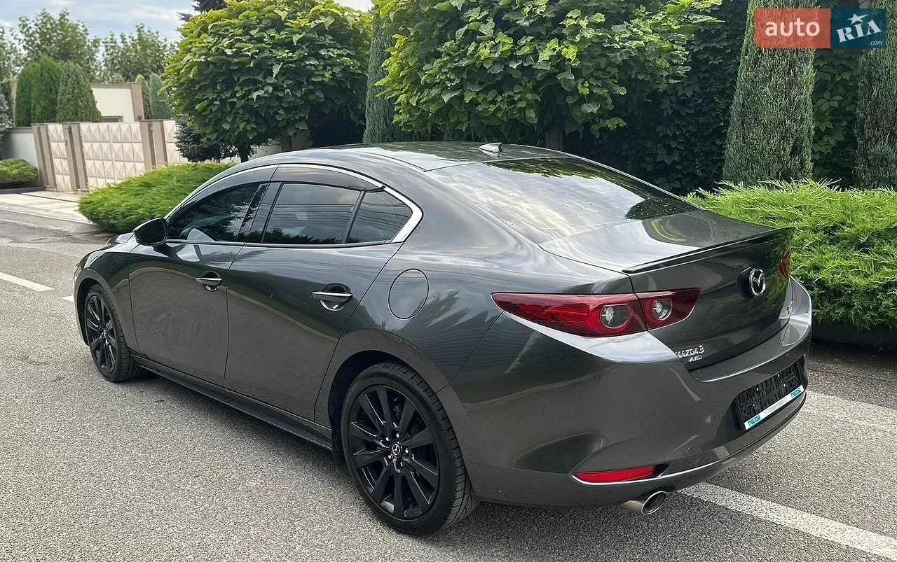 Mazda 3 2022 photo 3
